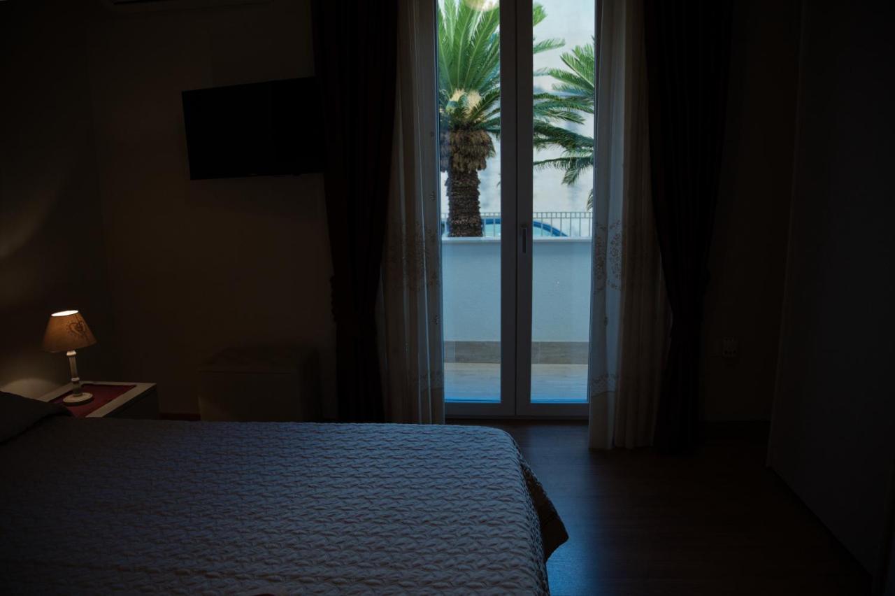 Il Delfino Holiday House Cefalu Exterior photo
